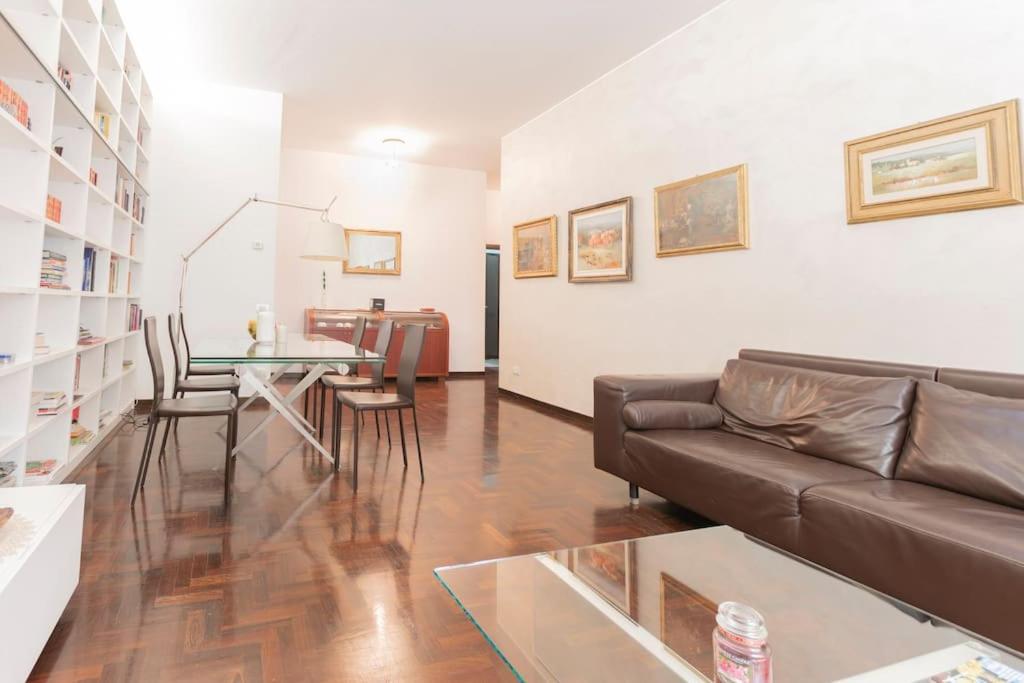 We Home - Residenza Castello Sforzesco Milan Luaran gambar